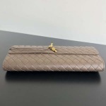 2025年7月7日入荷新作 Bottega Veneta Clutch    741511      SIZE:31x13x3 極品/正規品同様/人気/革/バッグ/AJ工場
