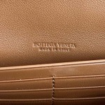 2025年7月7日入荷新作 Bottega Veneta Clutch    741511      SIZE:31x13x3 極品/正規品同様/人気/革/バッグ/AJ工場