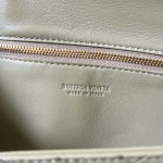 2025年7月7日入荷新作 Bottega Veneta Clutch    741511      SIZE:31x13x3 極品/正規品同様/人気/革/バッグ/AJ工場