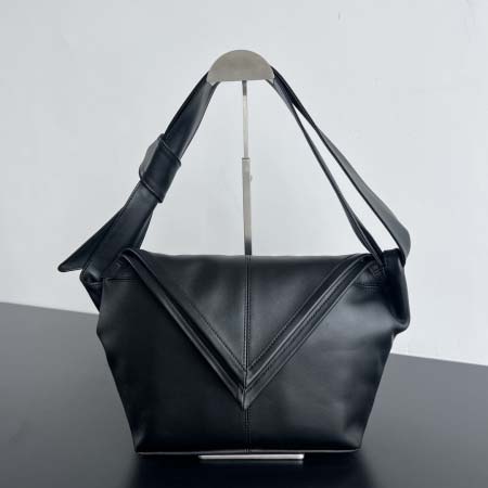 2025年7月7日入荷新作 Bottega Veneta新作...