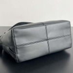 2025年7月7日入荷新作 Bottega Veneta新作 Sawyer   815807      SIZE:25*17*12極品/正規品同様/人気/革/バッグ/AJ工場