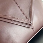 2025年7月7日入荷新作 Bottega Veneta新作 Sawyer   815807      SIZE:25*17*12極品/正規品同様/人気/革/バッグ/AJ工場