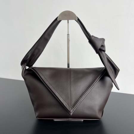 2025年7月7日入荷新作 Bottega Veneta新作...