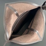 2025年7月7日入荷新作 Bottega Veneta新作 Sawyer   815807      SIZE:25*17*12極品/正規品同様/人気/革/バッグ/AJ工場