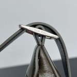 2025年7月7日入荷新作 Bottega Veneta新作 Traveller Hobo  815748     SIZE:35x29.5x8.5  極品/正規品同様/人気/革/バッグ/AJ工場