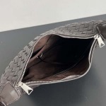 2025年7月7日入荷新作 Bottega Veneta新作 Traveller  815748     SIZE:35x29.5x8.5  極品/正規品同様/人気/革/バッグ/AJ工場