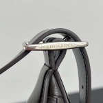 2025年7月7日入荷新作 Bottega Veneta新作 Traveller  815748     SIZE:35x29.5x8.5  極品/正規品同様/人気/革/バッグ/AJ工場