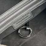 2025年7月7日入荷新作 Bottega Veneta新作 Traveller  815748     SIZE:35x29.5x8.5  極品/正規品同様/人気/革/バッグ/AJ工場