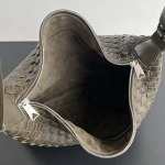 2025年7月7日入荷新作 Bottega Veneta新作 Traveller  806974     SIZE:44x33x9 極品/正規品同様/人気/革/バッグ/AJ工場