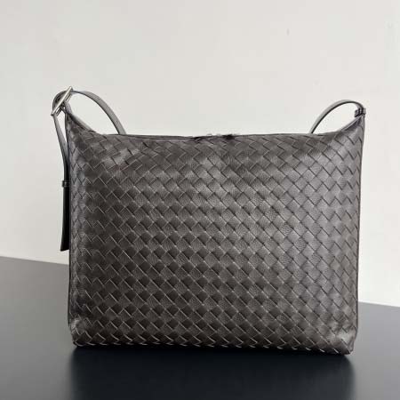 2025年7月7日入荷新作 Bottega Veneta新作...