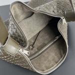 2025年7月7日入荷新作 Bottega Veneta新作 Traveller  806976     SIZE:58x46x10 極品/正規品同様/人気/革/バッグ/AJ工場