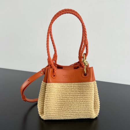 2025年7月7日入荷新作 Bottega Veneta新作...