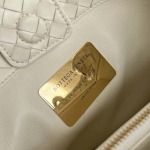 2025年7月7日入荷新作 Bottega Veneta新作 Basket  836261 SIZE:31x18.5x16 極品/正規品同様/人気/革/バッグ/AJ工場