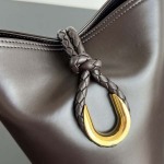 2025年7月7日入荷新作 Bottega Veneta 25早春新作Liberta    815244       SIZE:22x18x15 極品/正規品同様/人気/革/バッグ/AJ工場