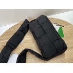 2025年7月8日入荷新作#Bottega Veneta #628951  Cassette  S30x15cm   極品/正規品同様/人気/革/バッグ/AJ工場