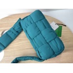 2025年7月8日入荷新作#Bottega Veneta #628951  Cassette  S30x15cm   極品/正規品同様/人気/革/バッグ/AJ工場