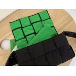 2025年7月8日入荷新作#Bottega Veneta#628951  Cassette  S30x15cm   極品/正規品同様/人気/革/バッグ/AJ工場