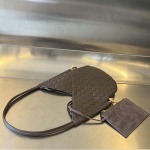 2025年7月8日入荷新作#Bottega Veneta   2023  740898    hin30x26x2CM極品/正規品同様/人気/革/バッグ/AJ工場