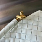 2025年7月8日入荷新作#Bottega Veneta   2023  740898    hin30x26x2CM極品/正規品同様/人気/革/バッグ/AJ工場