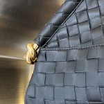 2025年7月8日入荷新作#Bottega Veneta   2023  740990    hin37.5x44x2CM極品/正規品同様/人気/革/バッグ/AJ工場