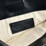 2025年7月8日入荷新作#Bottega Veneta   Flat Loop  776204     28.5x35x2.5極品/正規品同様/人気/革/バッグ/AJ工場