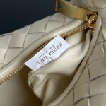 2025年7月8日入荷新作Bv2021Mini Jodie hobo ~Jodie651876  23x28x8  極品/正規品同様/人気/革/バッグ/AJ工場