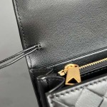 2025年7月8日入荷新作#Bottega Veneta   Andiamo741504   19x11.5x3  極品/正規品同様/人気/革/バッグ/AJ工場