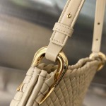 2025年7月8日入荷新作#Bottega Veneta   2023Clicker 730969  bottega      38x25x10極品/正規品同様/人気/革/バッグ/AJ工場