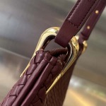 2025年7月8日入荷新作#Bottega Veneta   2023Clicker 730969  bottega      38x25x10極品/正規品同様/人気/革/バッグ/AJ工場