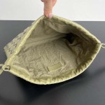 2025年7月8日入荷新作#Bottega Veneta     Dustbag 796728   32x23 極品/正規品同様/人気/革/バッグ/AJ工場