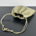 2025年7月8日入荷新作#Bottega Veneta     Dustbag 796728   32x23 極品/正規品同様/人気/革/バッグ/AJ工場