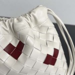 2025年7月8日入荷新作#Bottega Veneta      Dustbag 796728  32x23 極品/正規品同様/人気/革/バッグ/AJ工場