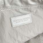 2025年7月8日入荷新作#Bottega Veneta      Dustbag 796728  32x23 極品/正規品同様/人気/革/バッグ/AJ工場