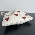 2025年7月8日入荷新作#Bottega Veneta      Dustbag 796728  32x23 極品/正規品同様/人気/革/バッグ/AJ工場