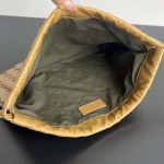 2025年7月8日入荷新作#Bottega Veneta     Dustbag 796728   32x23 極品/正規品同様/人気/革/バッグ/AJ工場