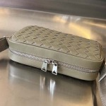 2025年7月8日入荷新作B2022710048   24.5x15x6   極品/正規品同様/人気/革/バッグ/AJ工場