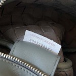 2025年7月8日入荷新作B2022710048   24.5x15x6   極品/正規品同様/人気/革/バッグ/AJ工場