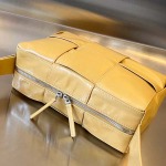 2025年7月8日入荷新作#B  731165   bv[][]28x18x9 極品/正規品同様/人気/革/バッグ/AJ工場