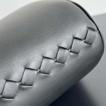 2025年7月8日入荷新作BV778307 Medium Creek Tote BV   logo   size::32.5*16.5*0cm       極品/正規品同様/人気/革/バッグ/AJ工場