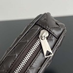 2025年7月8日入荷新作B 24 765800 Intrecciato     logo     11.5*16.5*3.5cm 極品/正規品同様/人気/革/バッグ/AJ工場