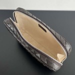 2025年7月8日入荷新作B 24 765804Intrecciato     logo     17*26*5cm 極品/正規品同様/人気/革/バッグ/AJ工場