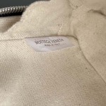 2025年7月8日入荷新作B 24 765800 Intrecciato     logo     11.5*16.5*3.5cm 極品/正規品同様/人気/革/バッグ/AJ工場