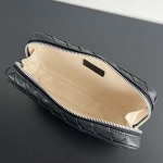 2025年7月8日入荷新作B 24 765809Intrecciato     logo     13*22*4cm   極品/正規品同様/人気/革/バッグ/AJ工場