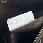 2025年7月8日入荷新作#Bottega Veneta   Wallace 815395     22x13x9.5 極品/正規品同様/人気/革/バッグ/AJ工場