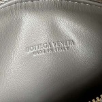 2025年7月8日入荷新作#Bottega Veneta  Wallace 776781     17x13.5x5.3   極品/正規品同様/人気/革/バッグ/AJ工場