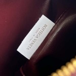 2025年7月8日入荷新作#Bottega Veneta  Wallace 754443      22x13x9.5  極品/正規品同様/人気/革/バッグ/AJ工場