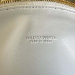 2025年7月8日入荷新作#Bottega Veneta  Wallace 754443      22x13x9.5  極品/正規品同様/人気/革/バッグ/AJ工場