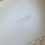 2025年7月9日入荷新作#Bottega Veneta  817175  Size21X17X16.5cm 極品/正規品同様/人気/革/バッグ/AJ工場