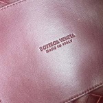 2025年7月9日入荷新作#Bottega Veneta  817175  Size21X17X16.5cm 極品/正規品同様/人気/革/バッグ/AJ工場