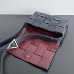 2025年7月9日入荷新作#Bottega Veneta  CASSETTE  Urban leather  size23x15極品/正規品同様/人気/革/バッグ/AJ工場